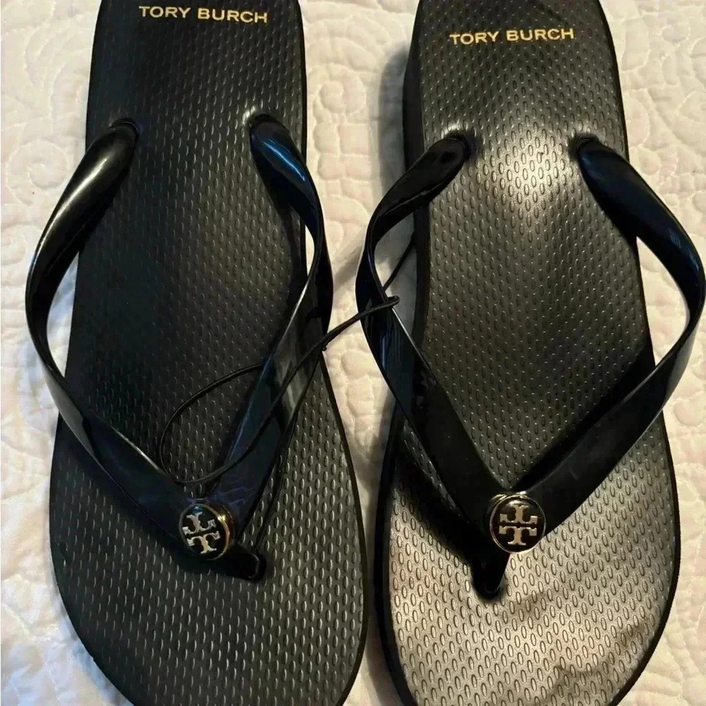 Tory Burch sandals size 8-9 in good condition